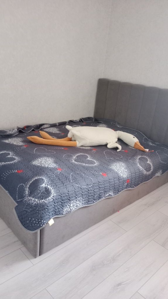 Продаеться кровать