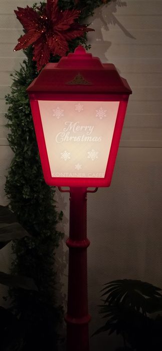 Vând stâlpi ornamentali de crăciun.