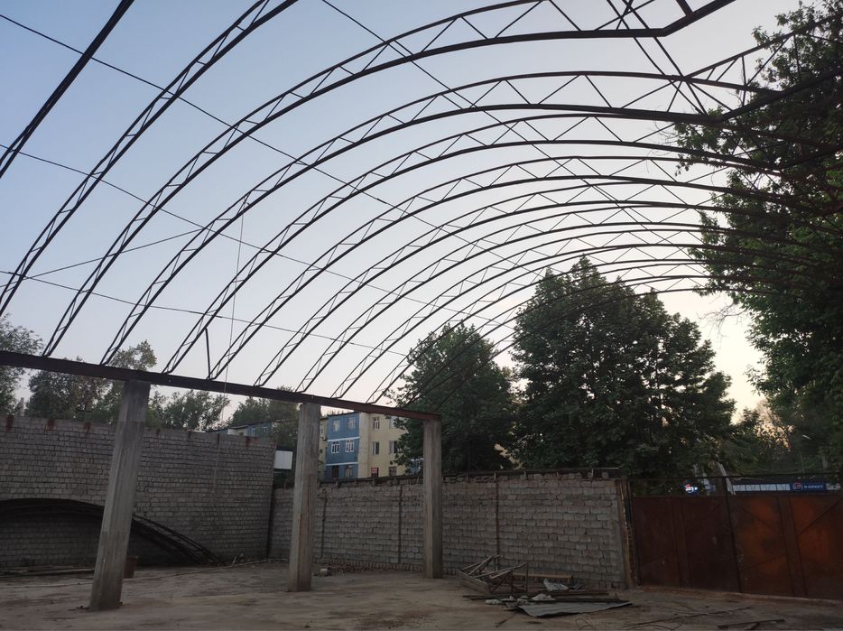 Нотурар жой сотилади катта йол ёкасида жойлашган