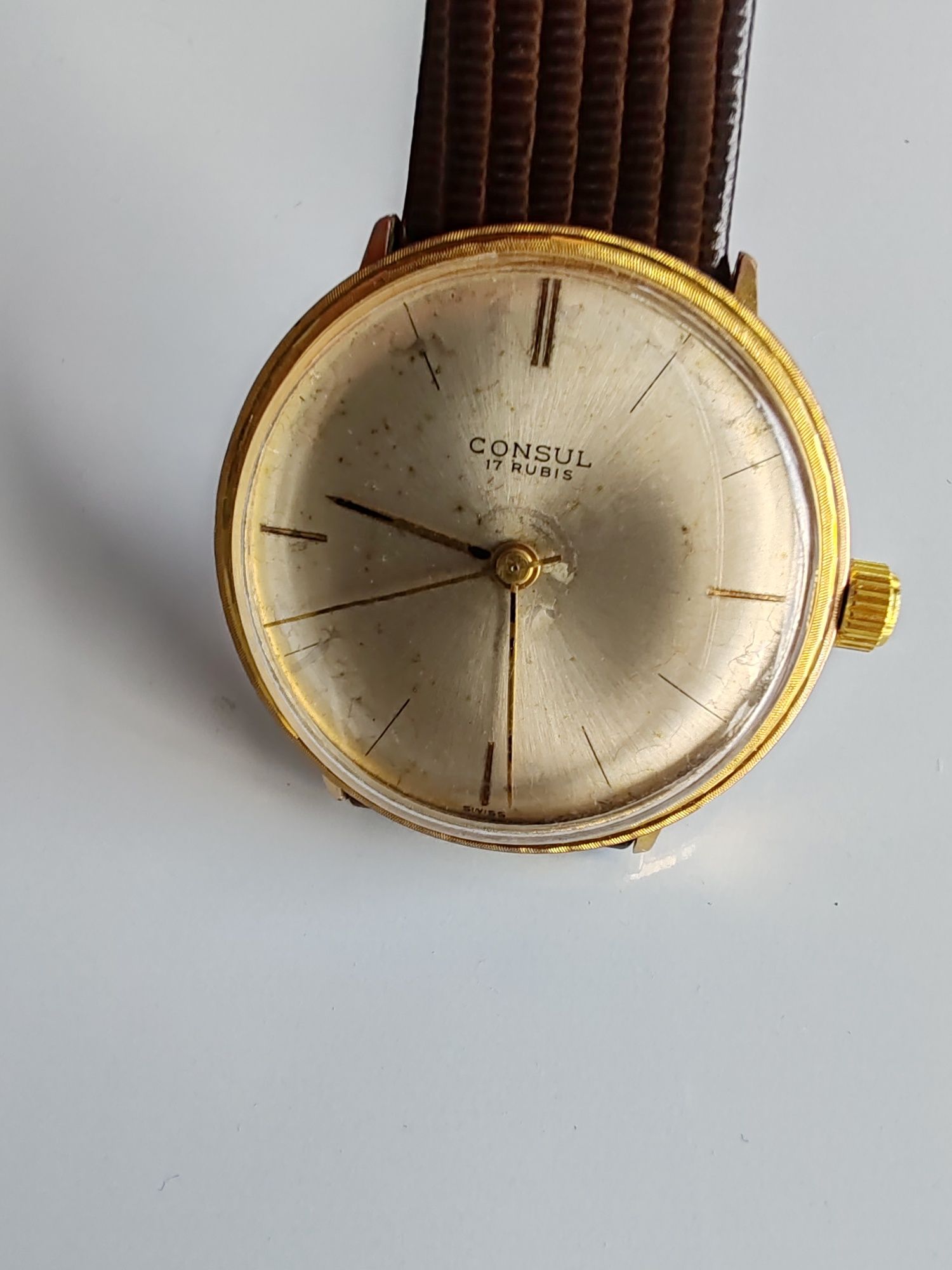 Ceas Consul Int Manuala 35 mm Funcționează excelent!