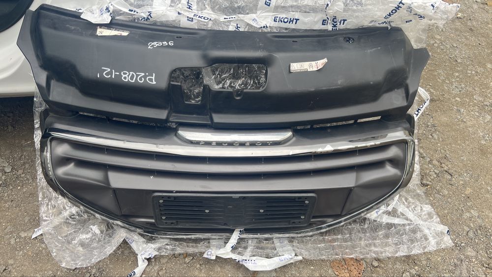 Маска за пежо 208