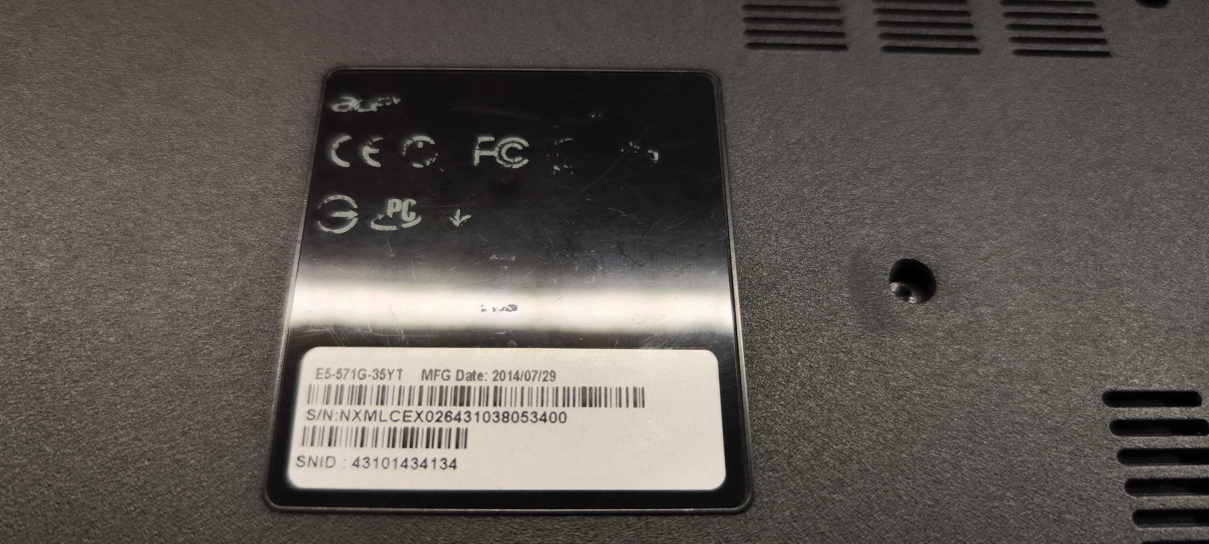 Лаптоп Acer Aspire E5-571G-35YT (i3-4005U, 15.6", 6GB RAM, 256GB SSD)