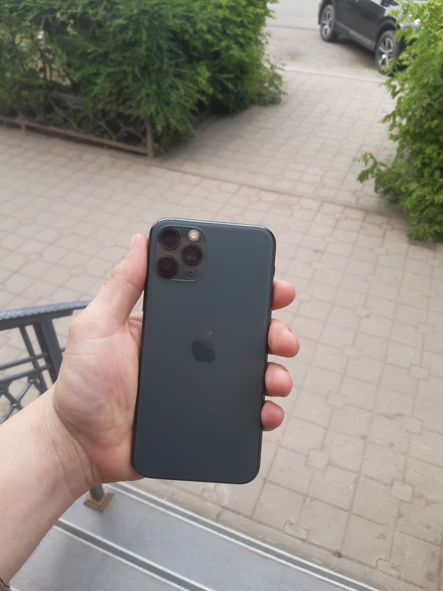 Айофн 11 про Память 256