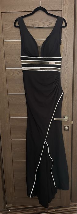 Rochie S, noua cu eticheta