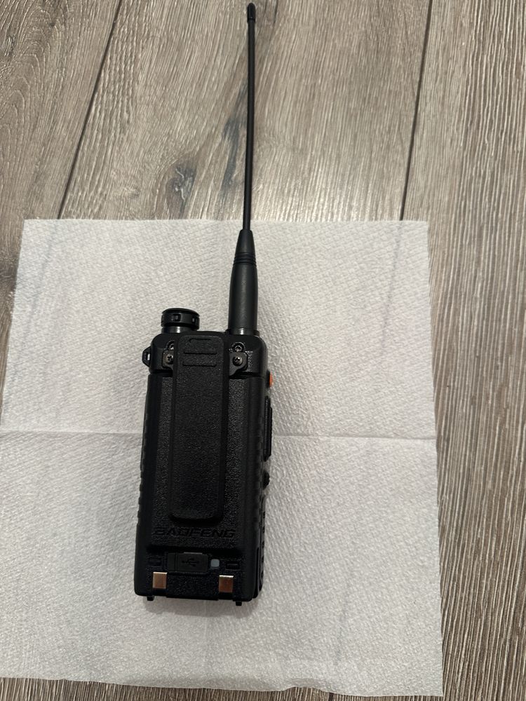 Рация BAOFENG UV 5 R MAX. Новая.