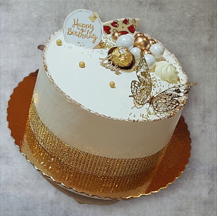 Tort proaspăt disponibil