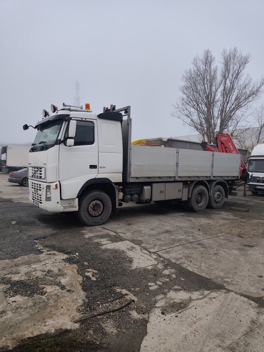 Închirieri camion cu macara prelata 7.5t