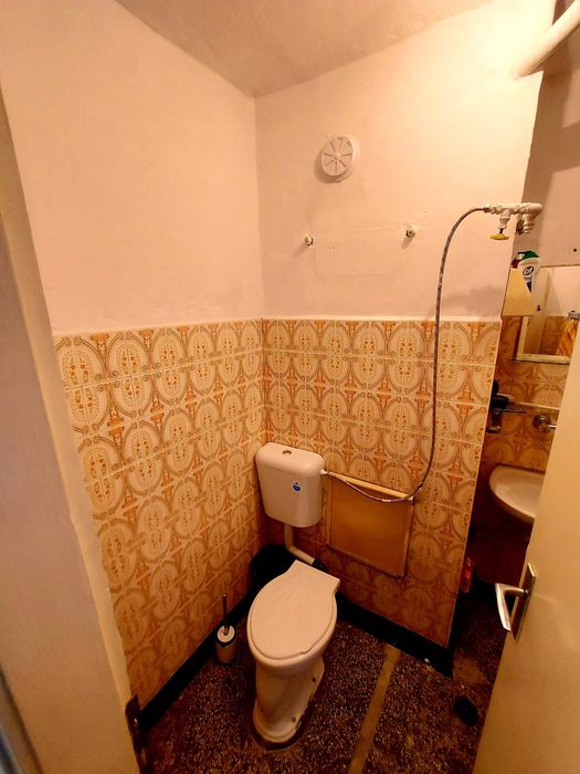 Дава се под наем Двустаен апартамент в Бургас, Славейков - 60 кв.м за 168.3 € - Снимка #5