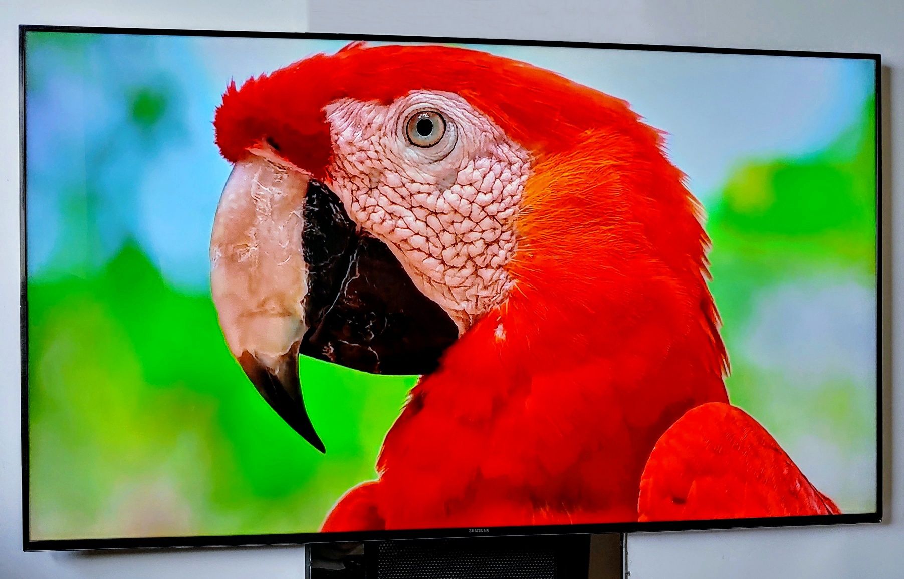 Продам Большой 4K UHD Smart TV, Смарт телевизор Samsung диагональю 140