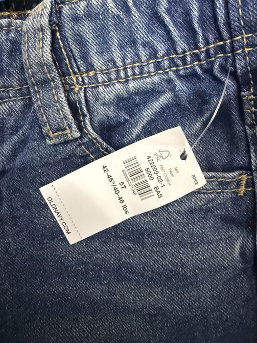 Новые прямые джинсы на возраст 5-6 лет ,фирма old navy