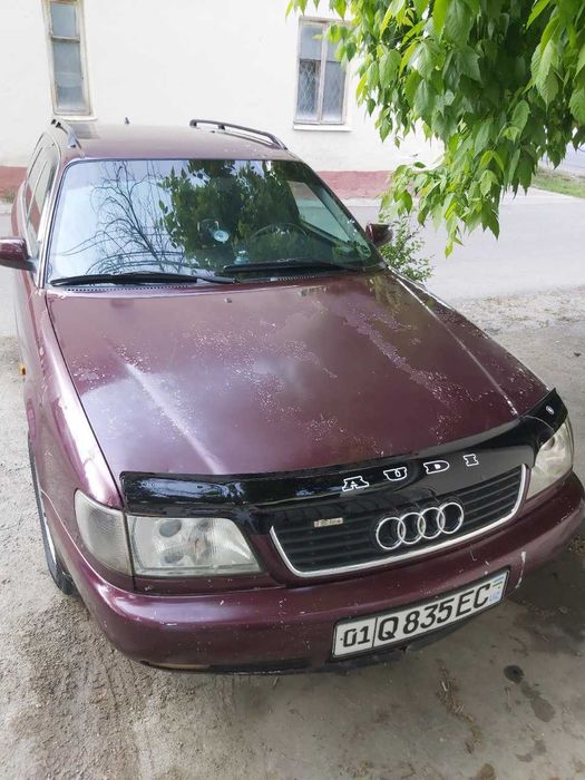 Продается Машина  Audi 100 универсал