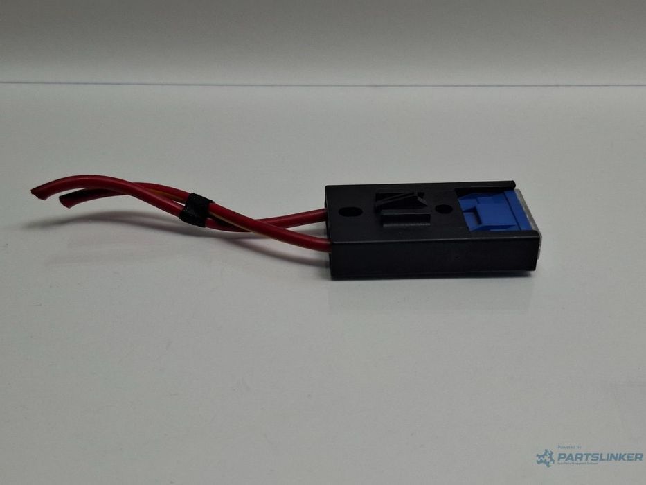 Siguranta 60A instalatie electrica cu soclu AUDI A4 III Avant 8ED, B7 2004 - 2008 TDI BKE, BRB 8A0937530