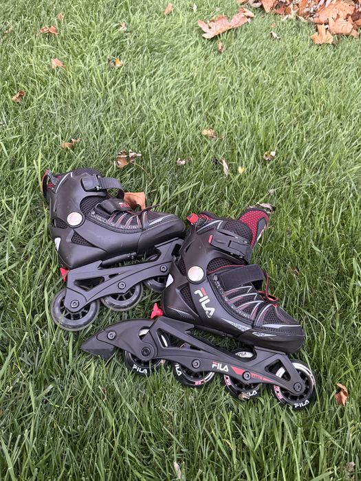 ROLE COPII reglabile 29-32 maxim 2 purtari in stare foarte buna,