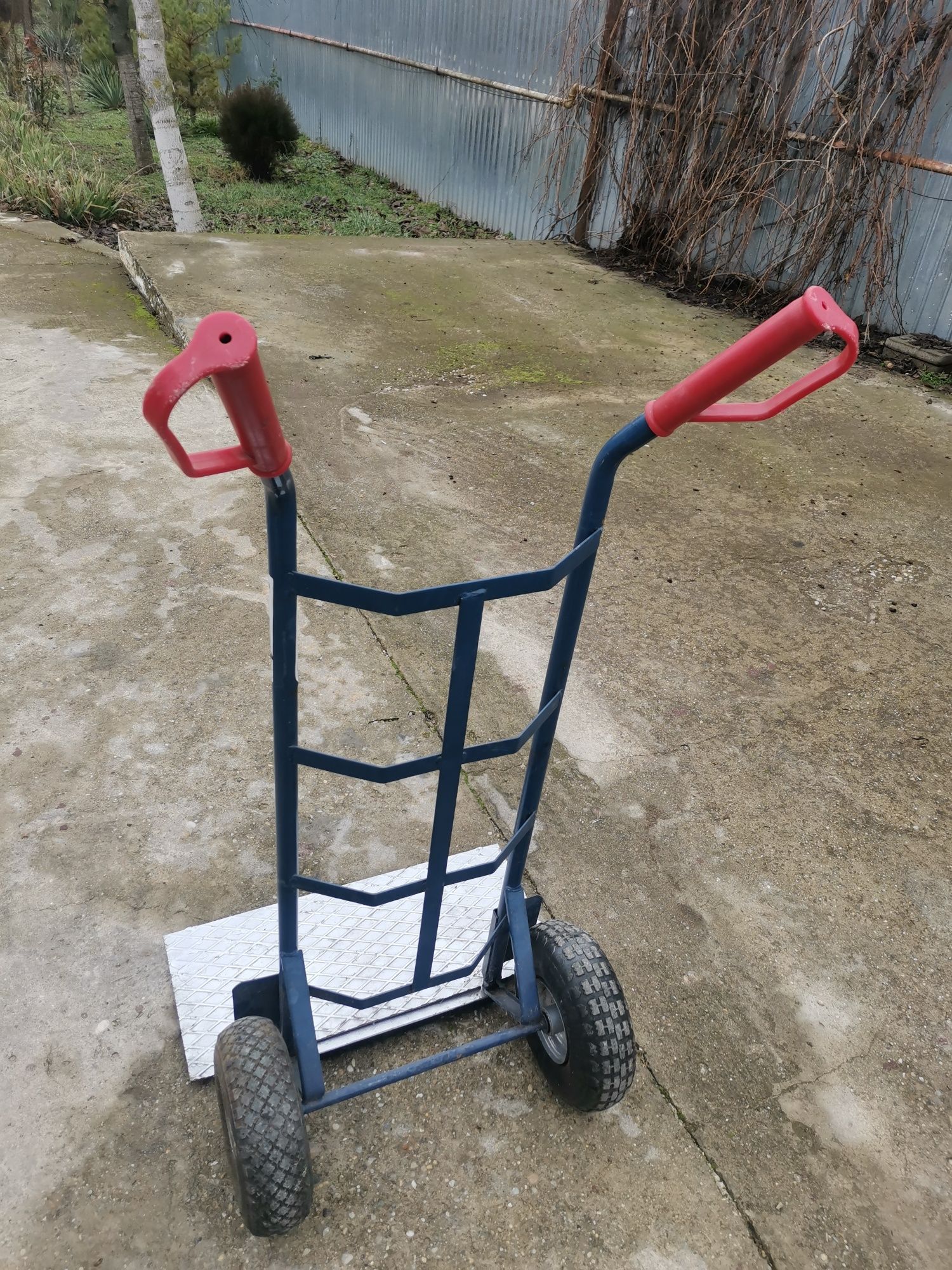Liză cu roții cu cameră