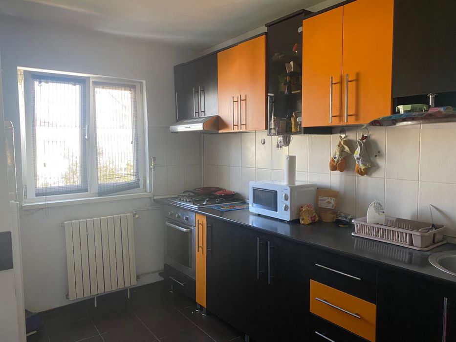 Caut colega de apartament