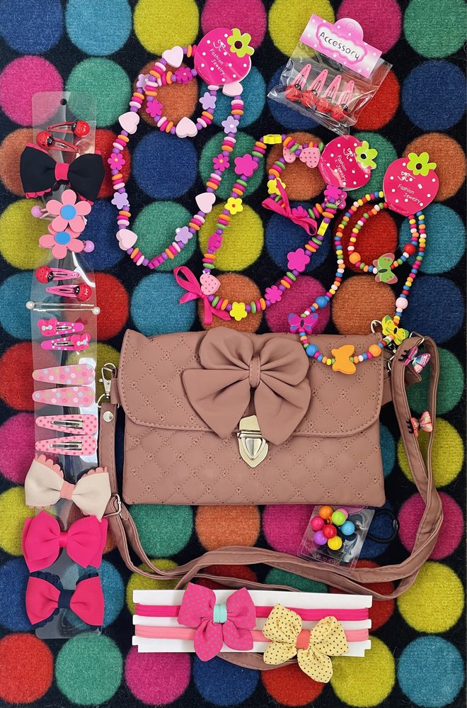 Set cadou accesorii fetițe cu gentuță elegantă NOI