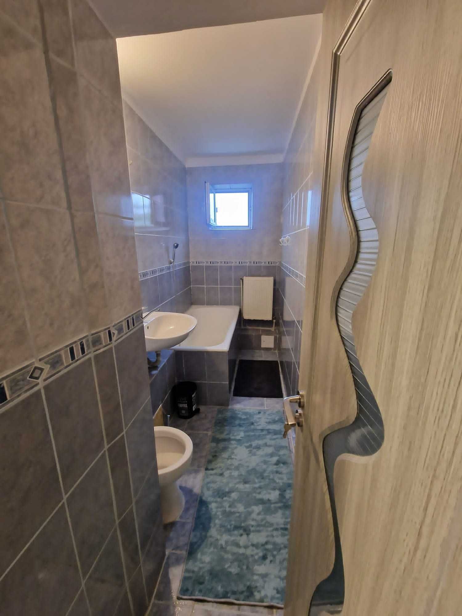 Apartament de închiriat /vanzare