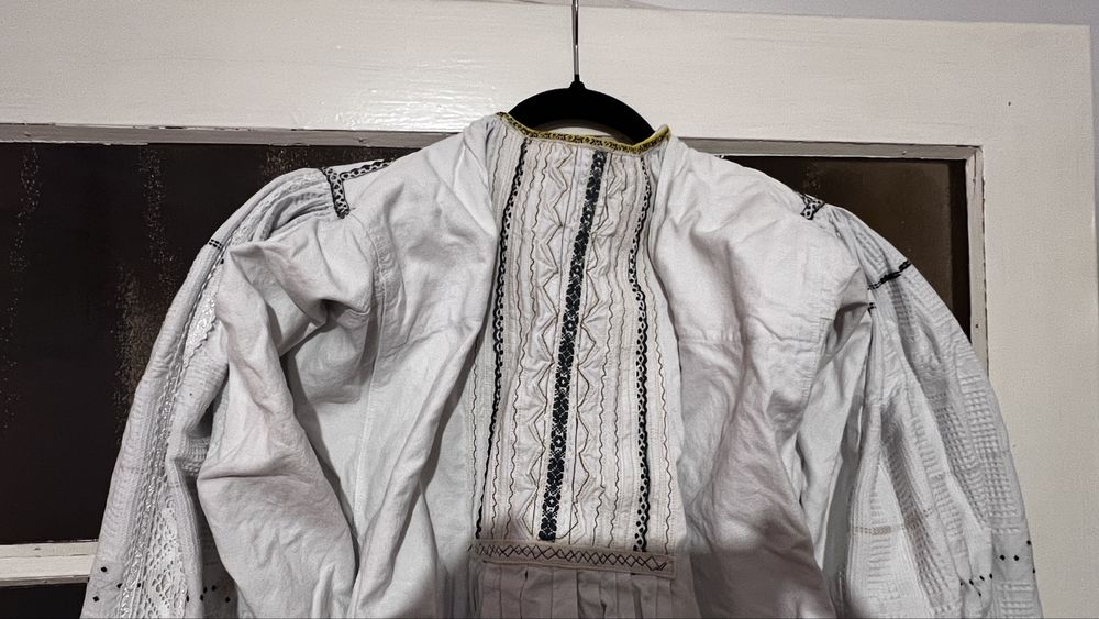 Camasi traditionale dama