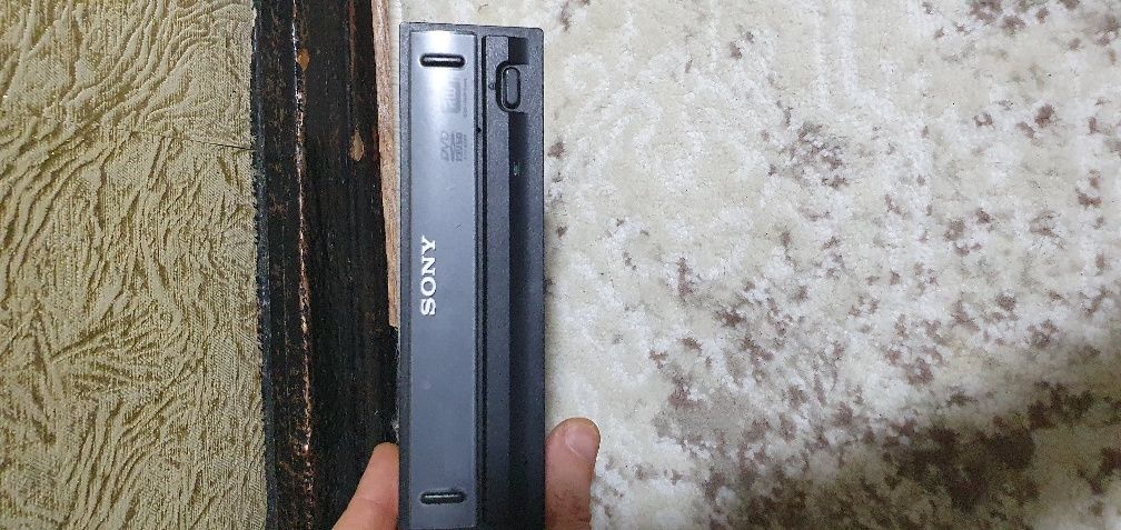 Дискавод Sony DRU-830A