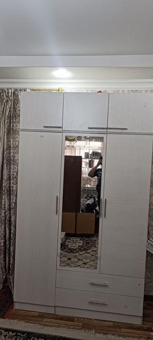 Osiyo mebel shkaf sotiladi dastafka ustanovka bepul birinchi quldan