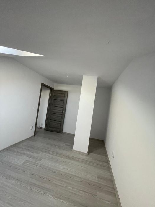 Apartament cu 3 camare direct de la dezvoltator . Zona de vest.