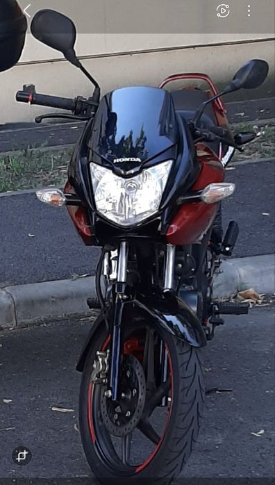 Motocicleta honda CBF125M