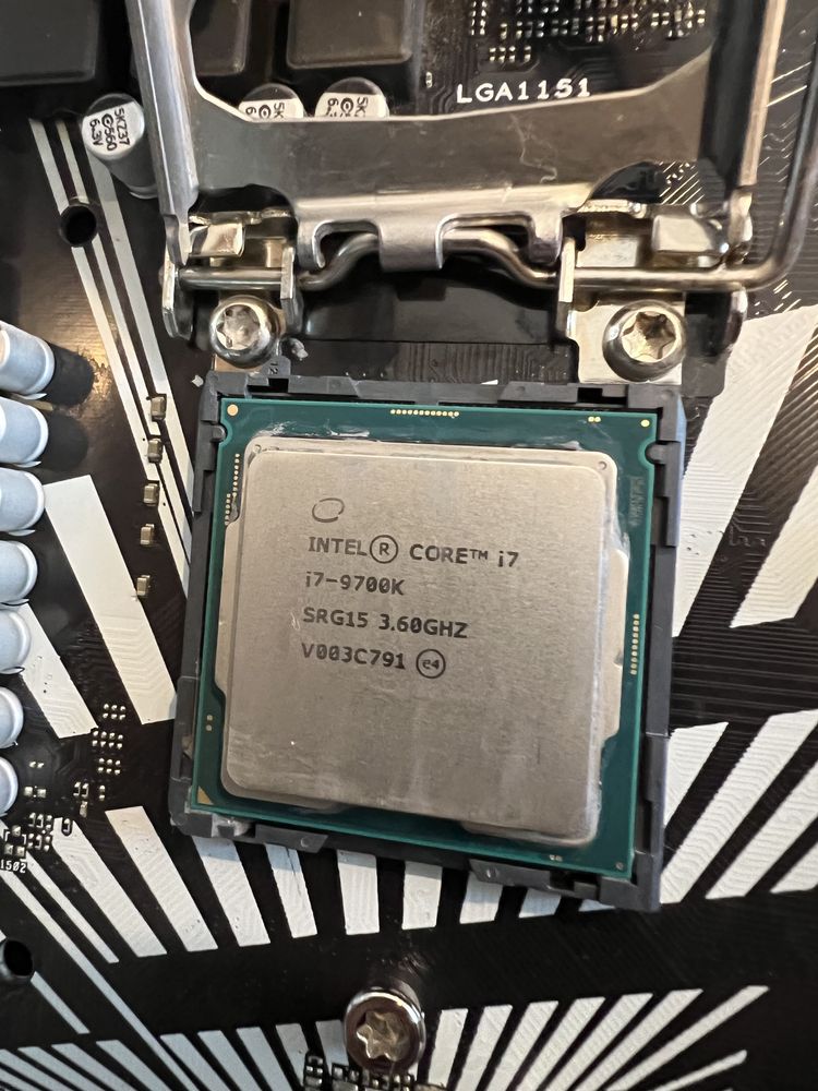 Core i7-9700K + 64 ГБ DDR4 + Z390-P – отличный комплект для апгрейда!