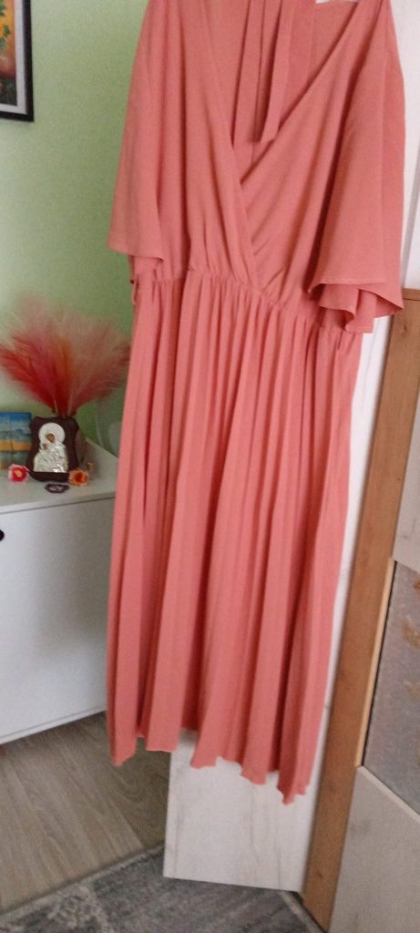 Rochie plisata ,stare foarte bine