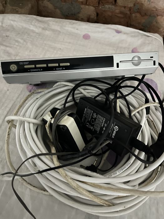 Продам ресивер трикалор тв  весь набор