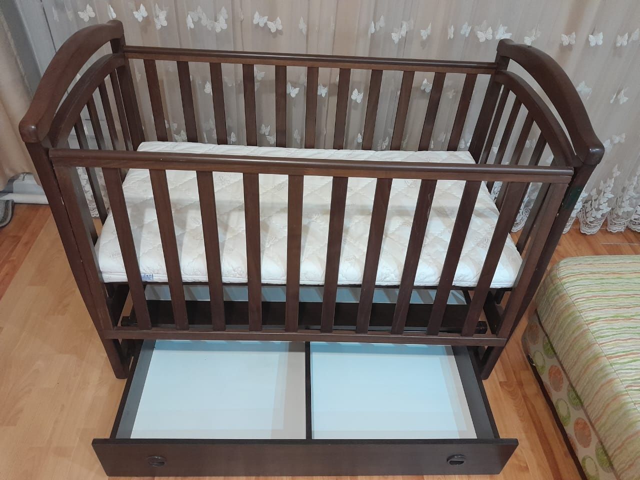 Продам кровать детскую