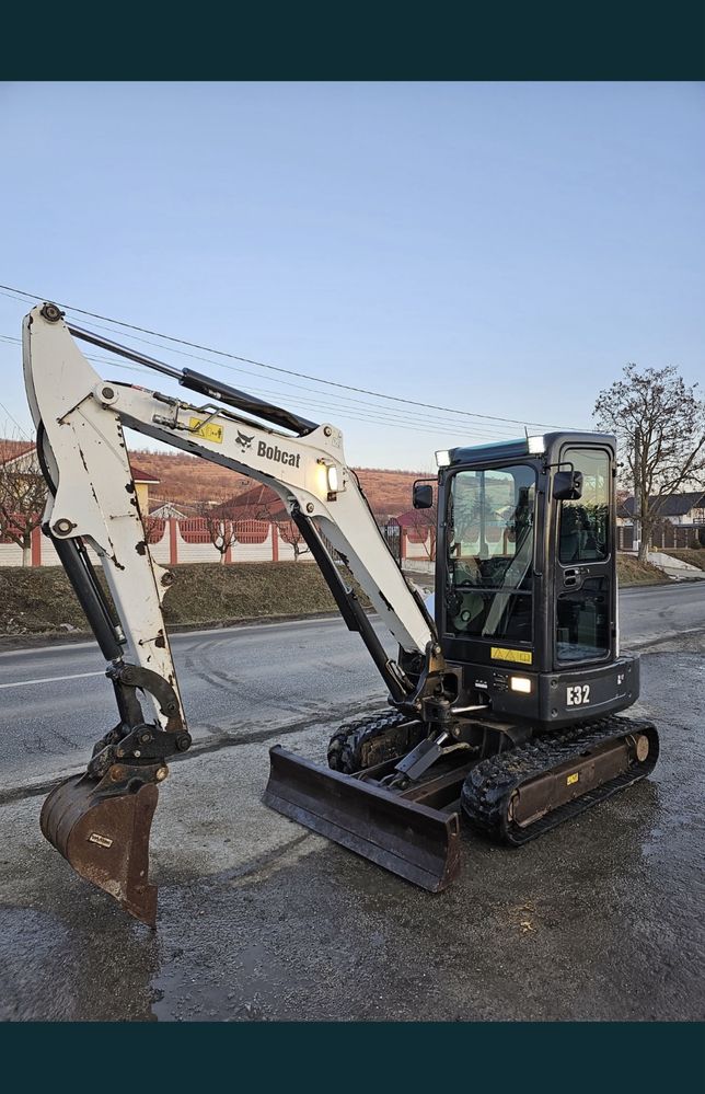 Inchiriez Excavator,Miniexcavator