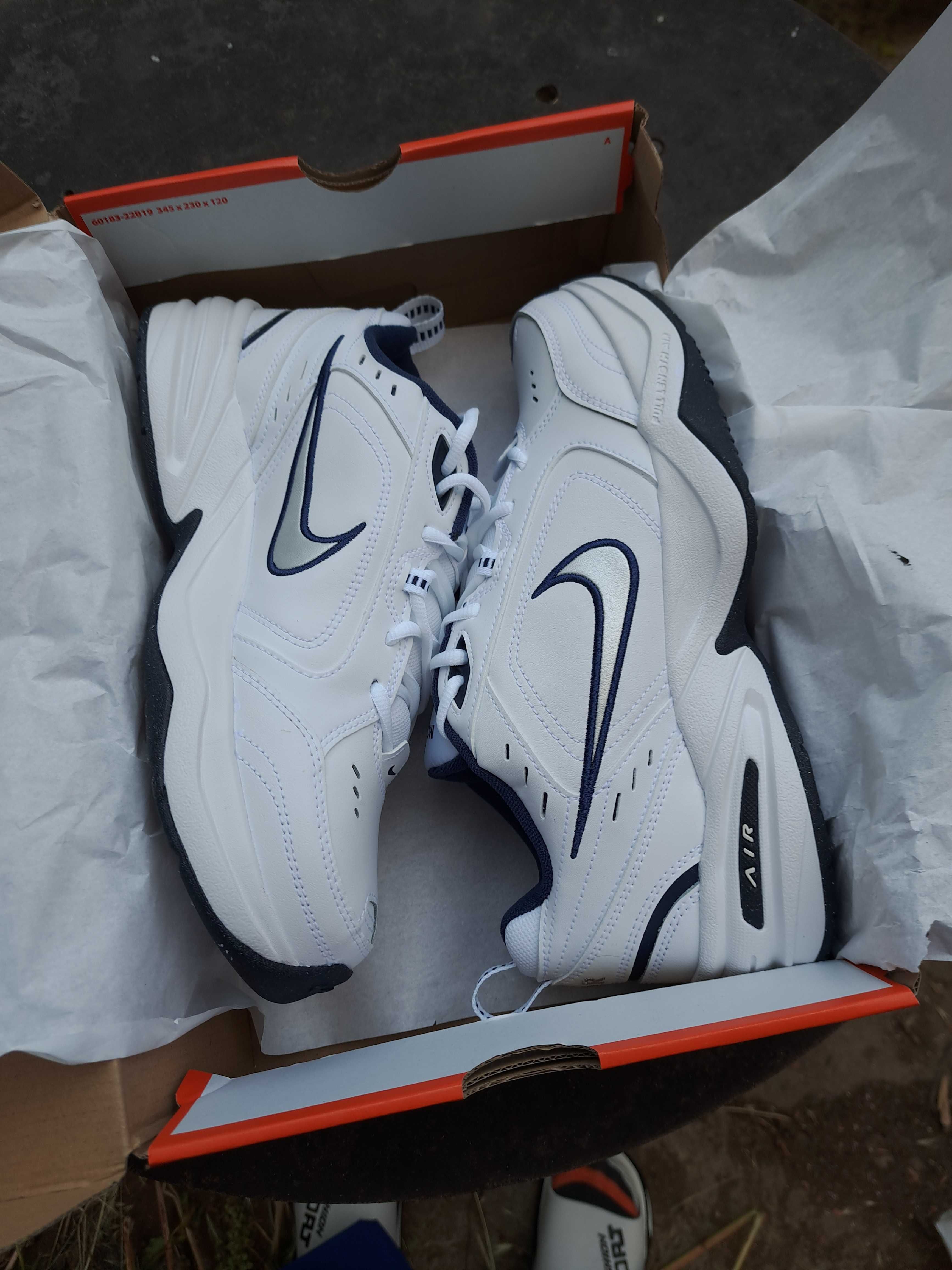 Маратонки  Nike Air Monarch