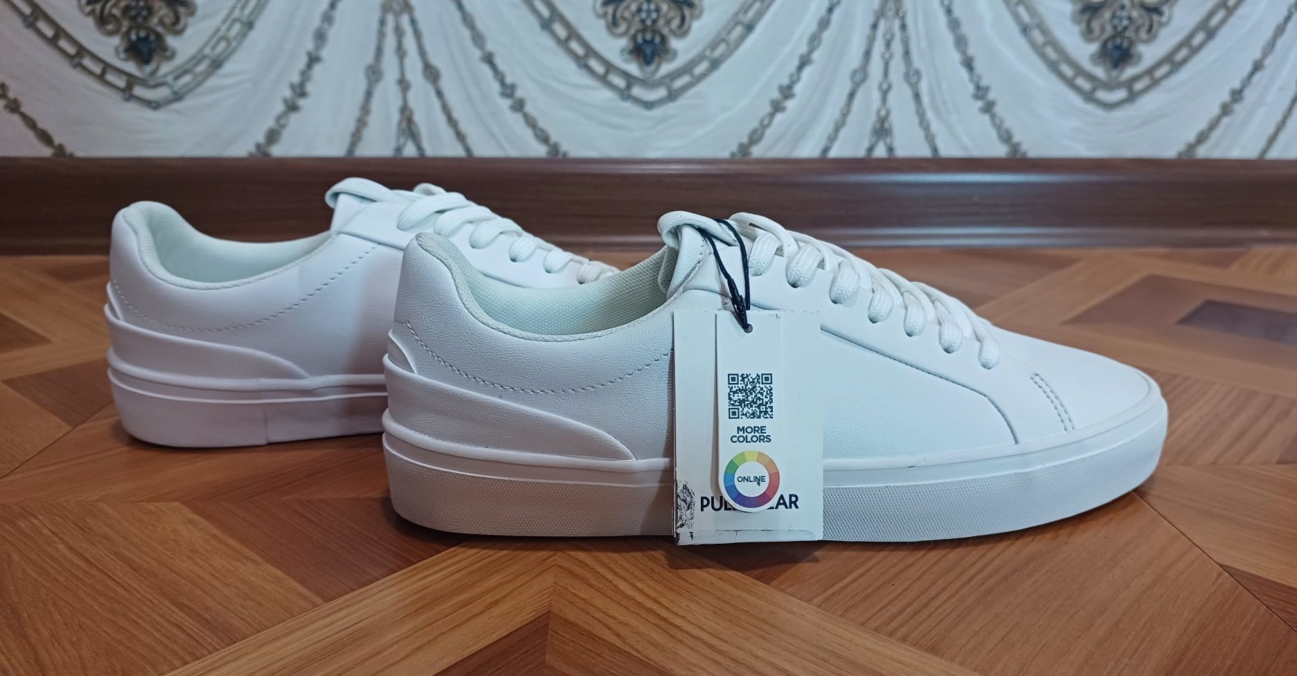 Krasovka. Pull&bear. Razmer 40