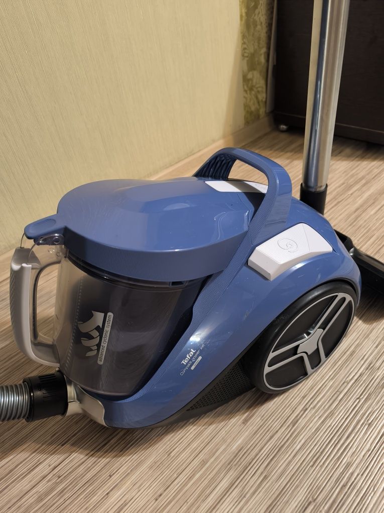 Пылесос  Tefal. .