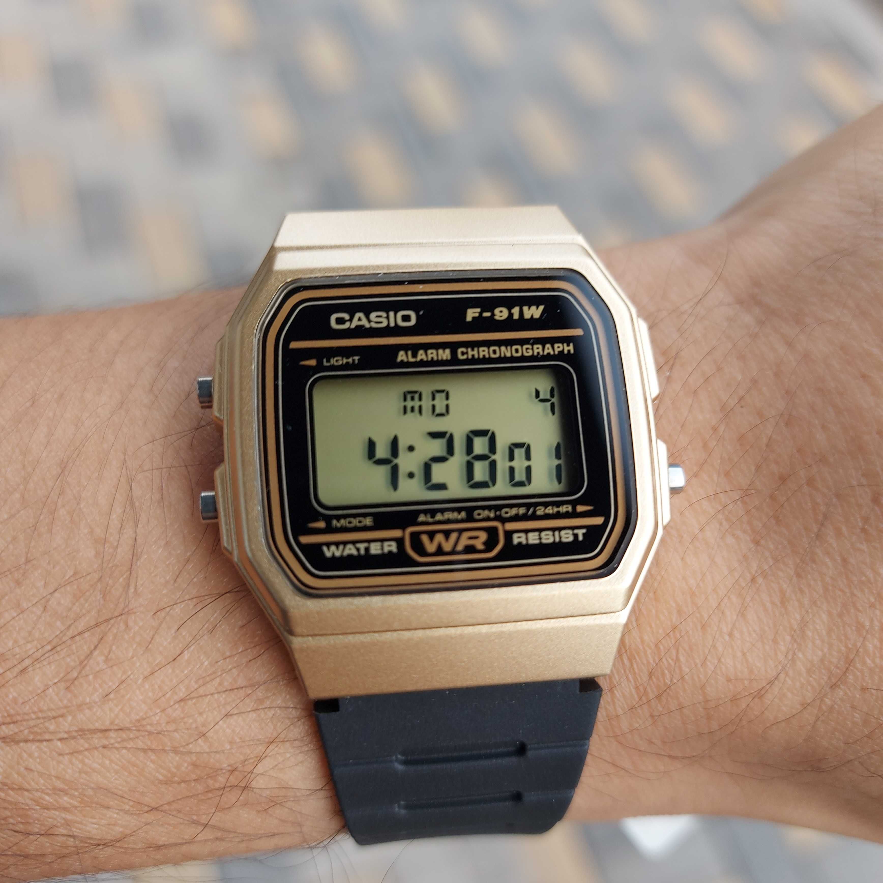 Электронные наручные часы Casio F-91. Оригинал. Япония. Винтажные часы