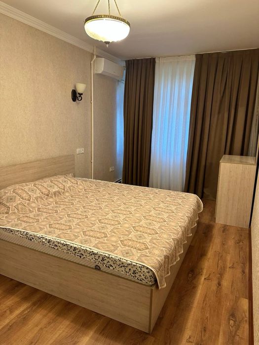 Сдается 4х комнатная квартира на ц1!!!