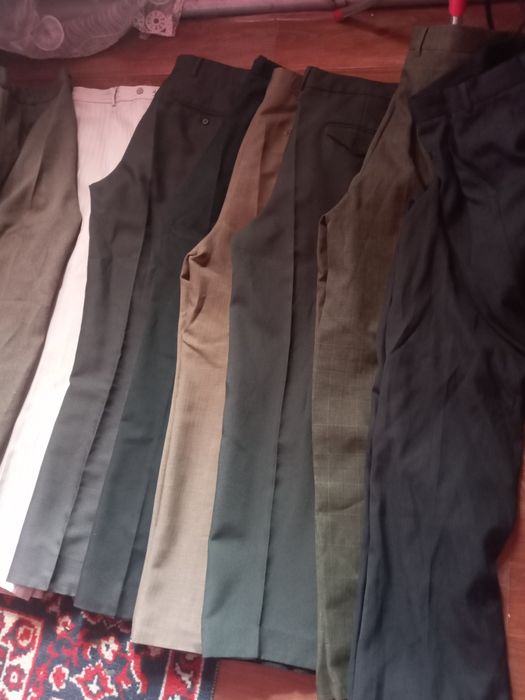 Продам мужские джинсы разных размеров недорого