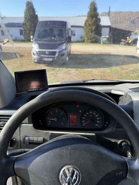 Volkswagen Crafter Box cu lift