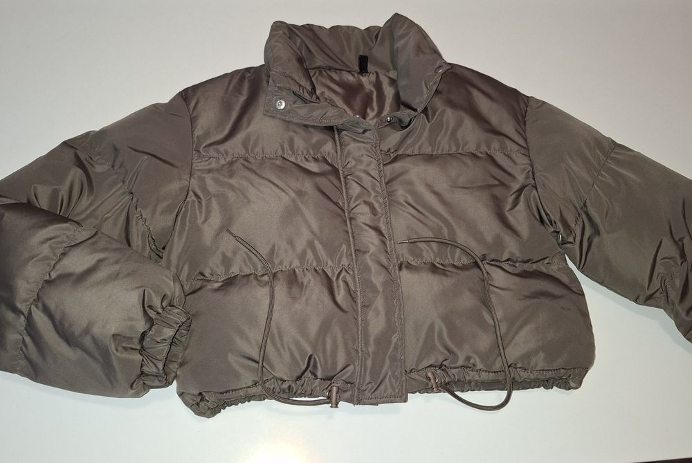 Дамско късо яке тъмно зелено