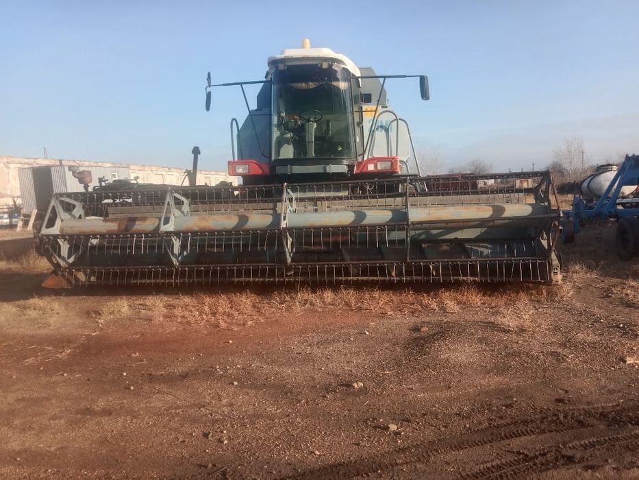Продам комбайн Вектор