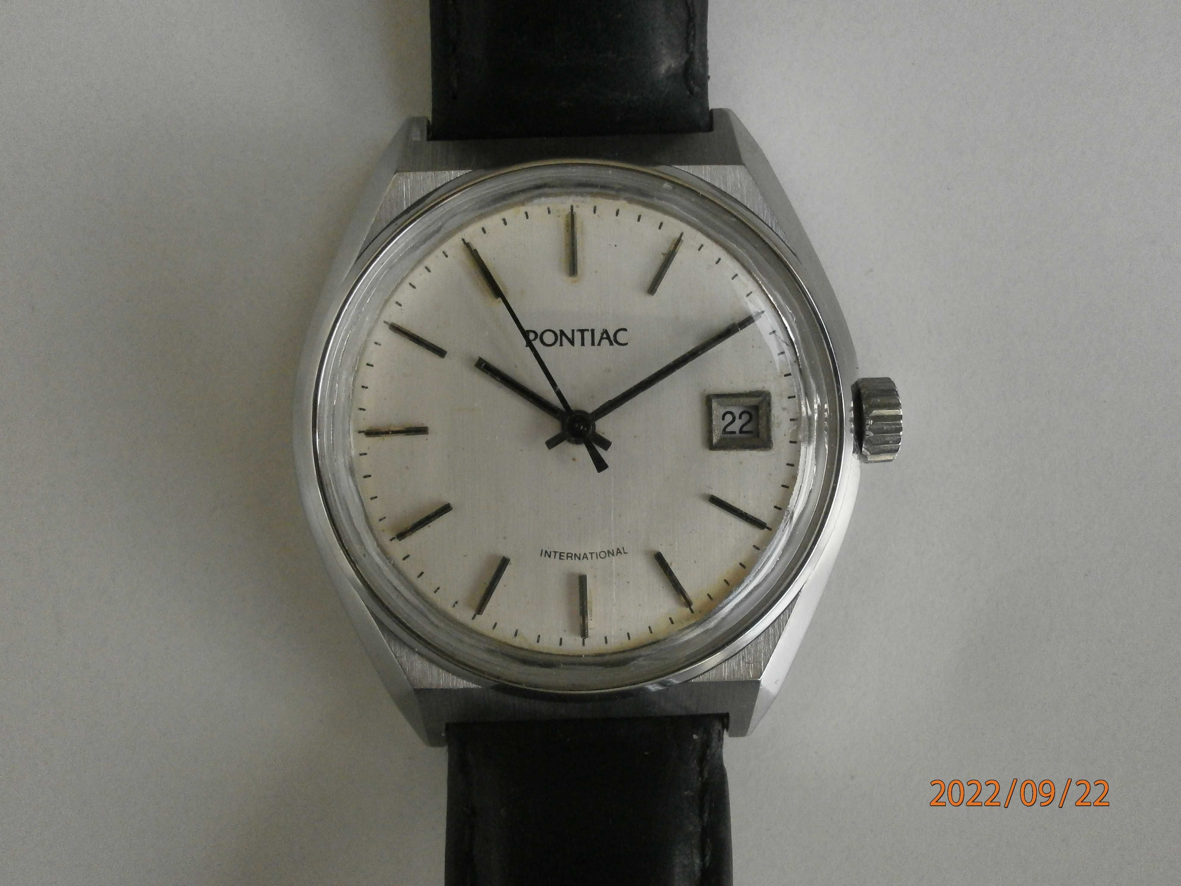 PONTIAC International, 17 jewels, case 36,5mm, swiss made (1980)