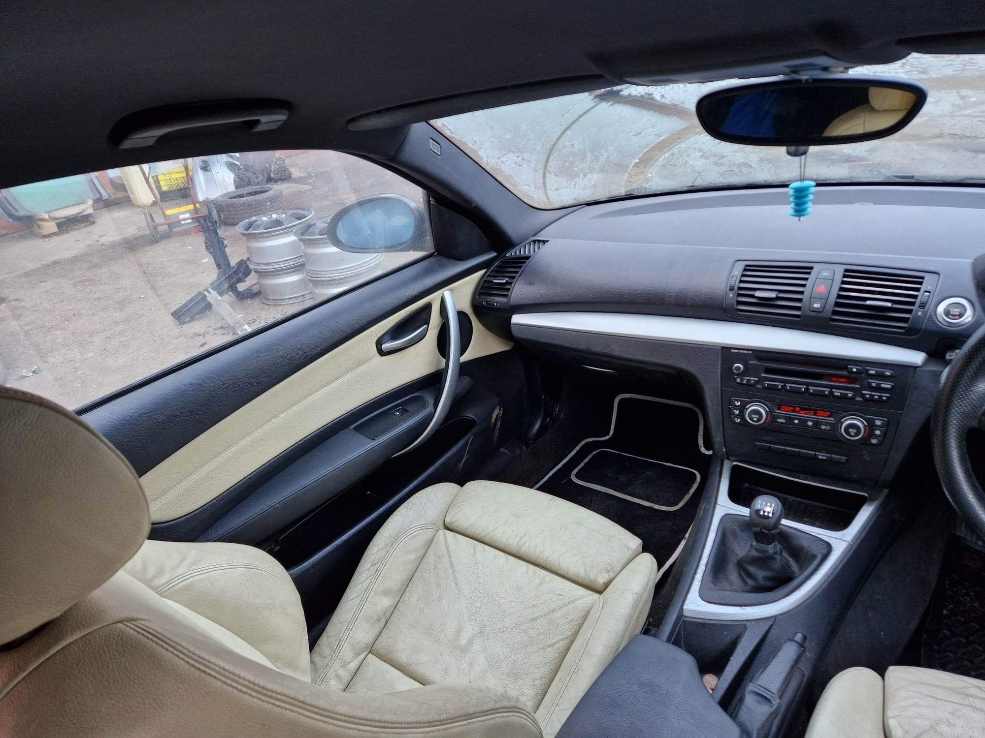 BMW E87 120D 177кс N47 M пакет фейс ръчка НА ЧАСТИ!