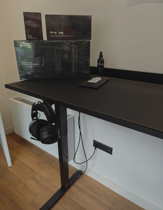 Secretlab MAGNUS PRO и всички Аксесоари - Standing desk