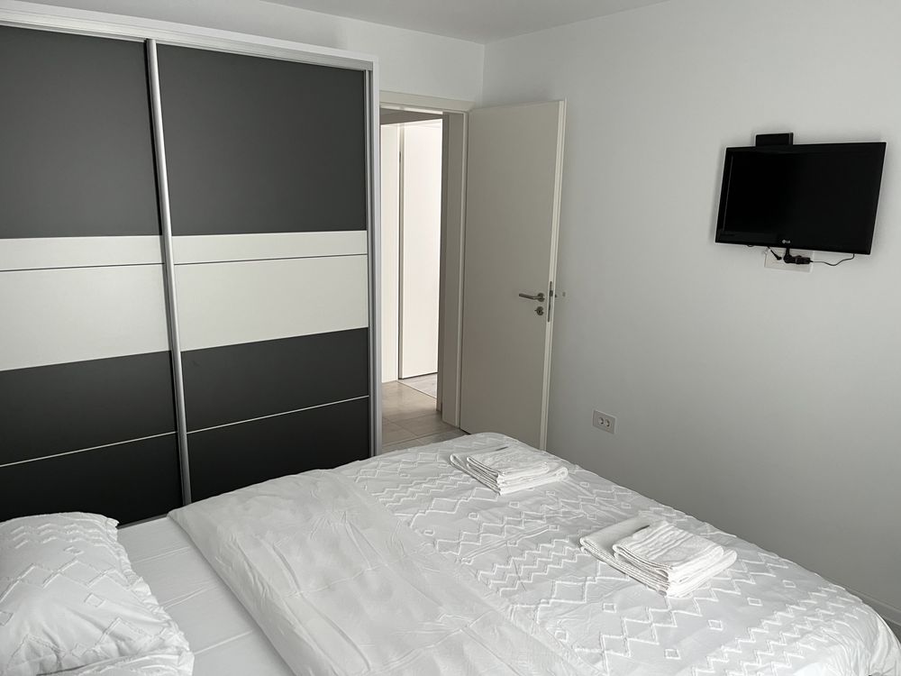 AMZA Apartments Brasov 3 -Cazare regim hotelier Mall Coresi