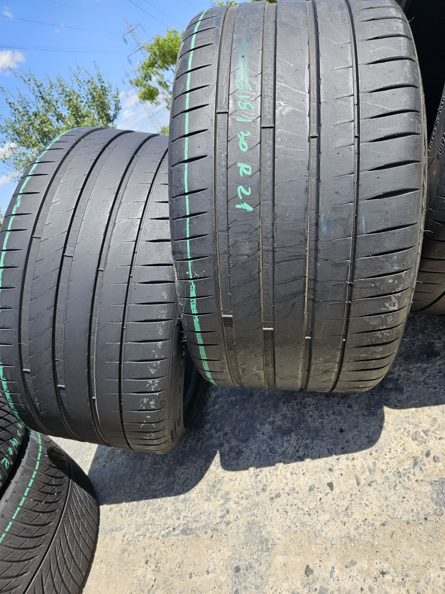 Vând anvelope vară 315/30r21 295/35r21 MICHELIN
