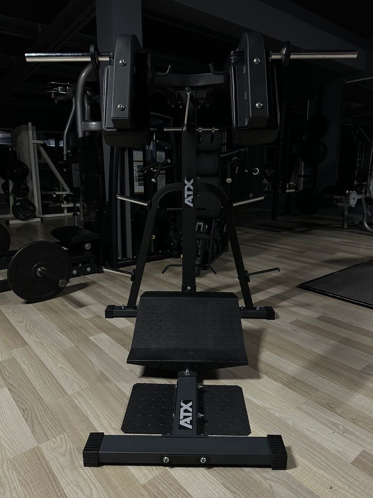 Vand Squat Machine ATX