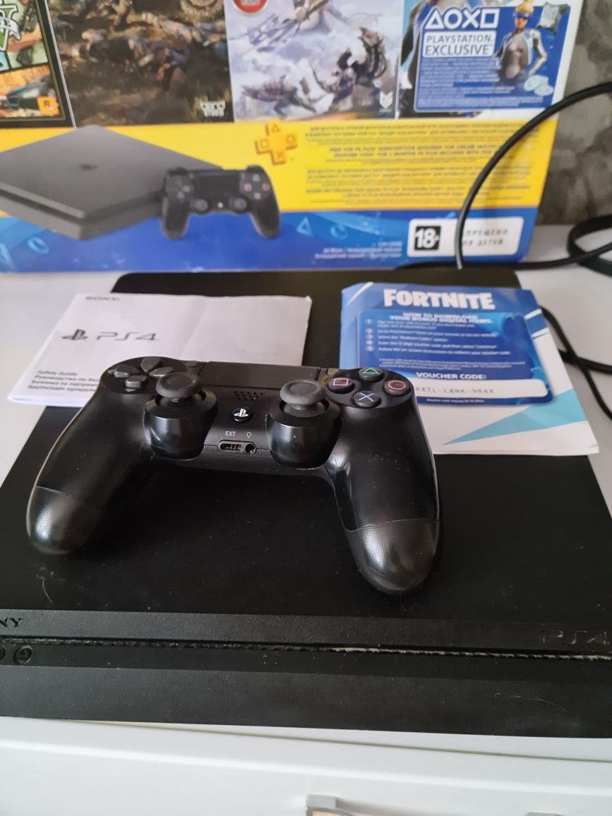 Продам Sony PlayStation 4 slim