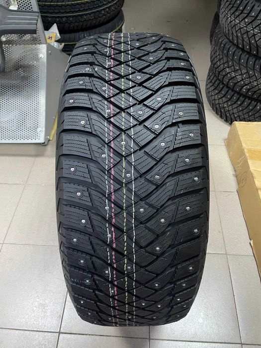 285 60 R18 зимние шины Goodyear Arctic 2 производство Германия 2025 г