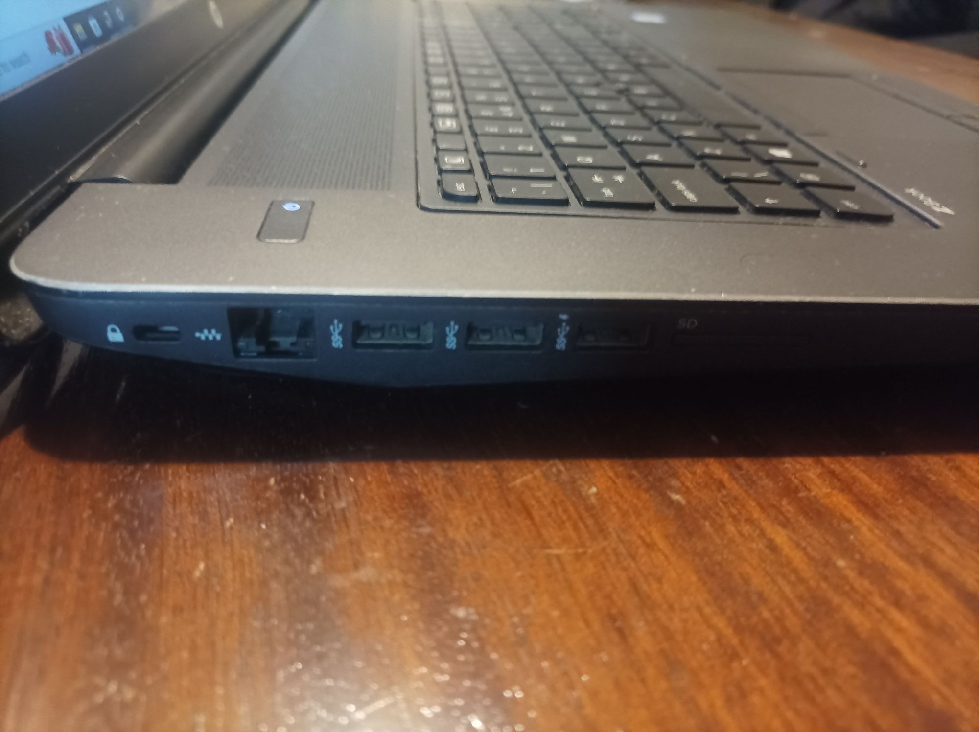 HP ZBook 17 G3, i7, 32GB