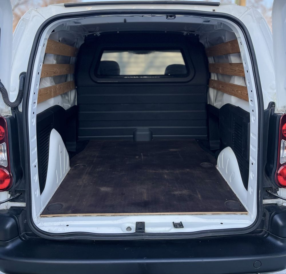 Peugeot Partner 2012 / 1.6 hdi / top